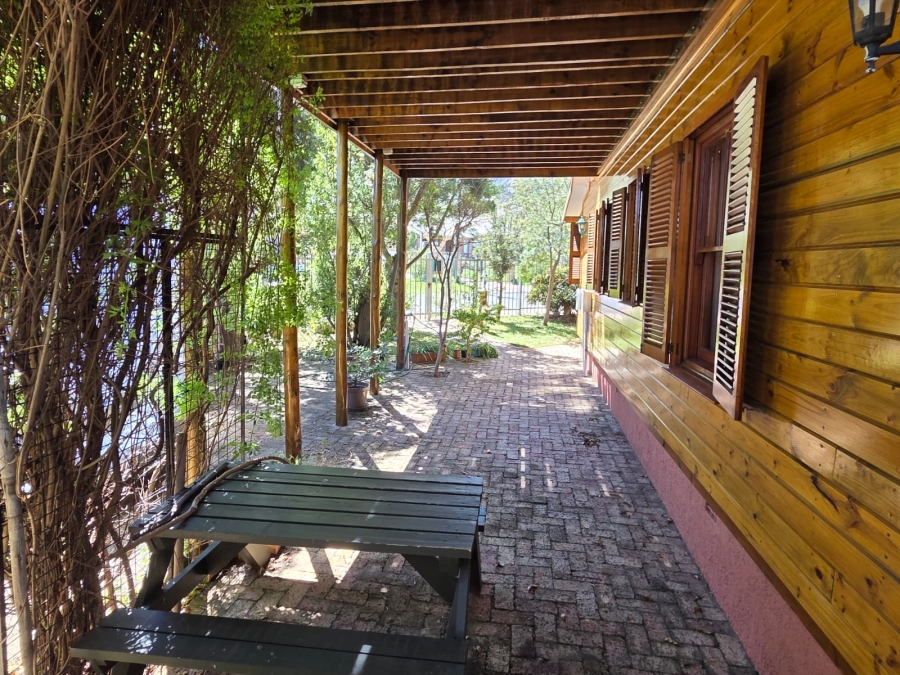 3 Bedroom Property for Sale in Palmiet Western Cape